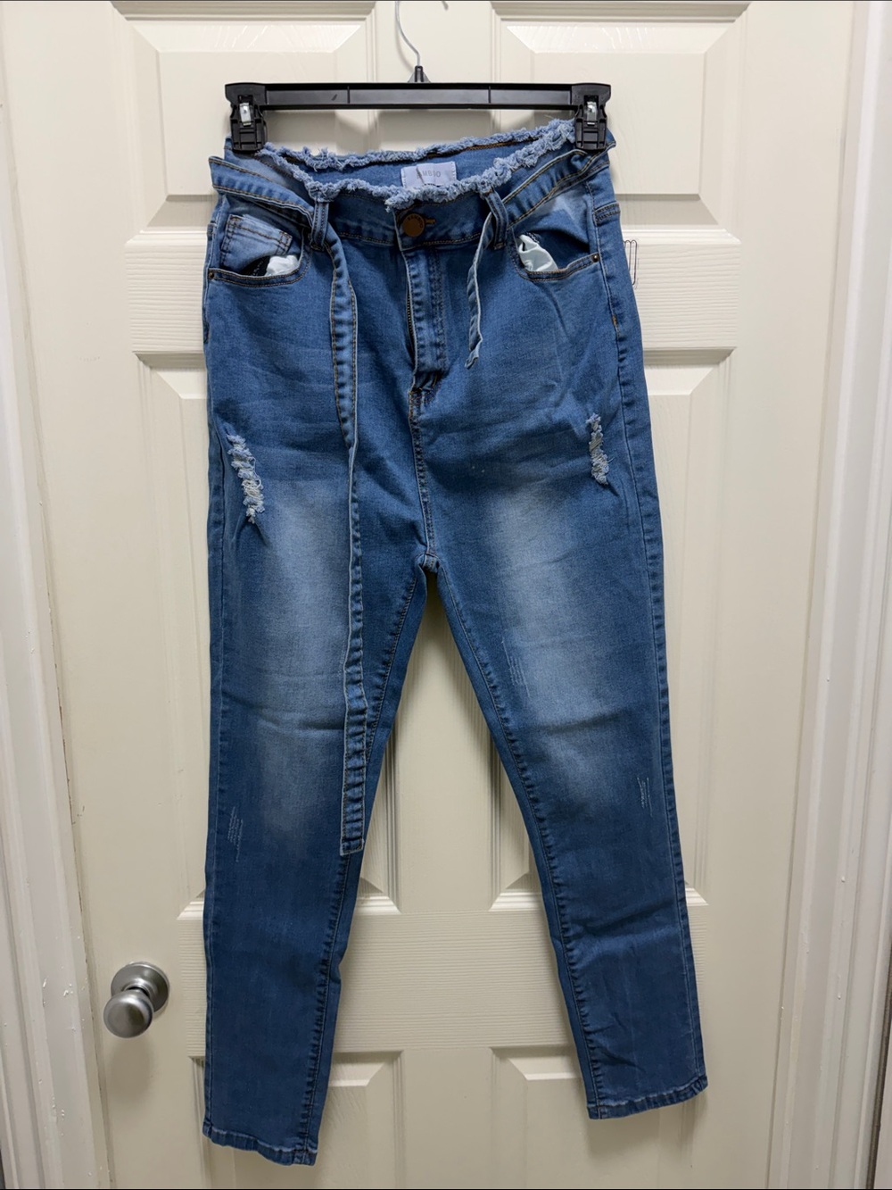 Women’s Blue Distressed High-Waist Jeans